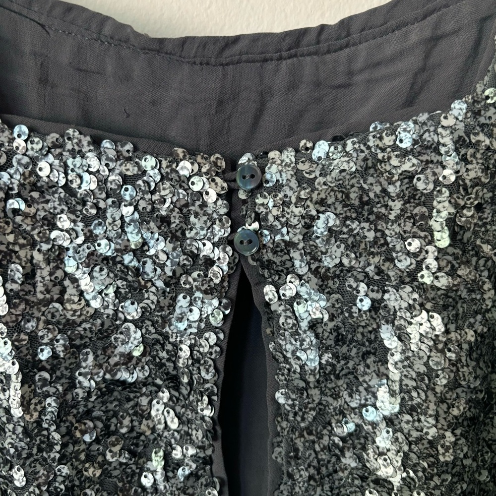 A&F Open Back Silver Sequin Tank - Picture 3 of 5